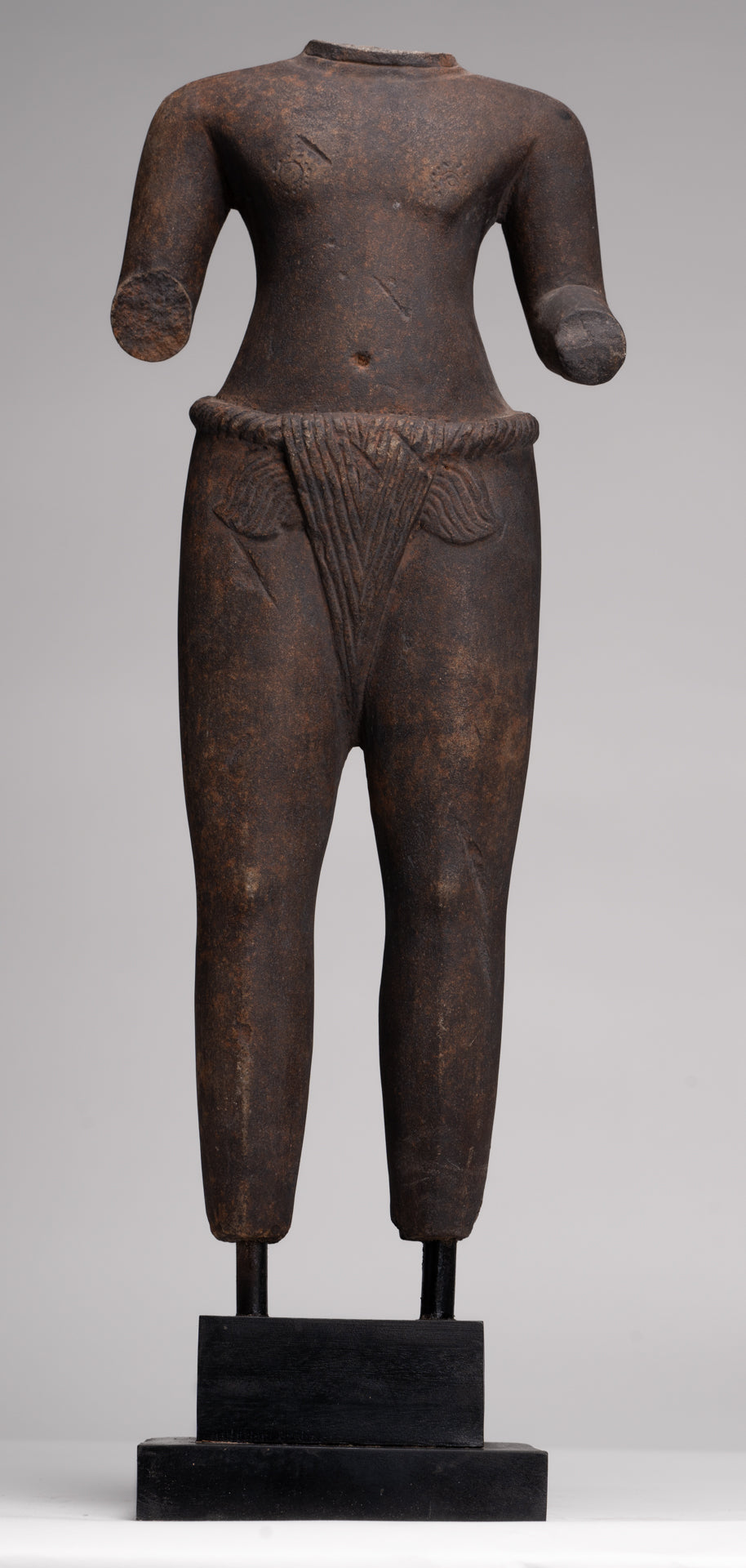 Male Statue - Antique Stone 8th Century Phnom Da Style Male Deity Torso (probably Vishnu) - 54cm / 22"