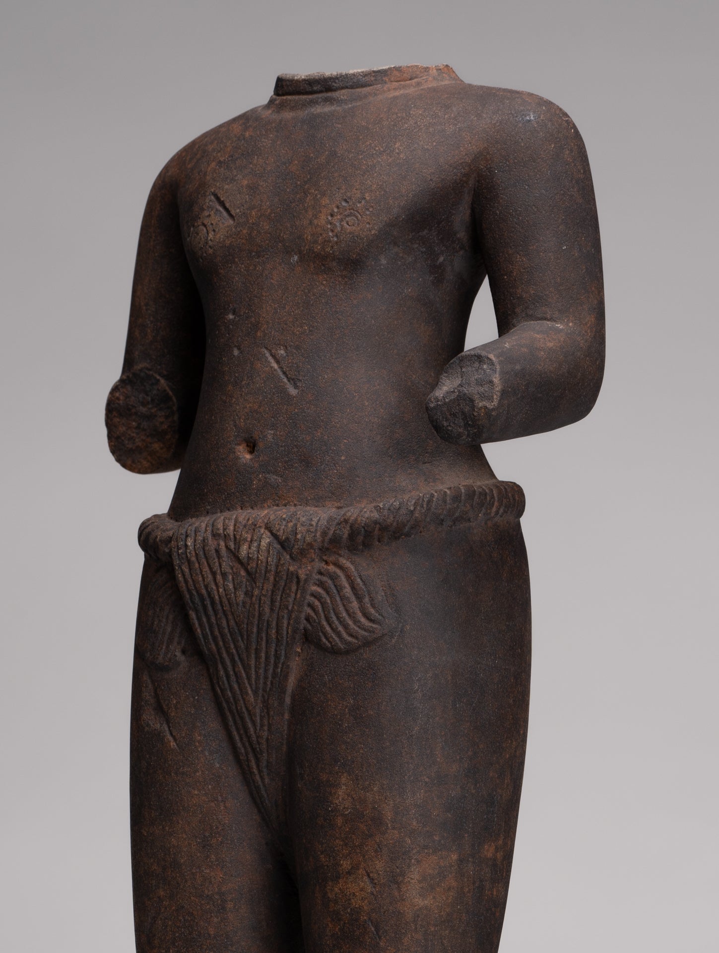 Male Statue - Antique Stone 8th Century Phnom Da Style Male Deity Torso (probably Vishnu) - 54cm / 22"