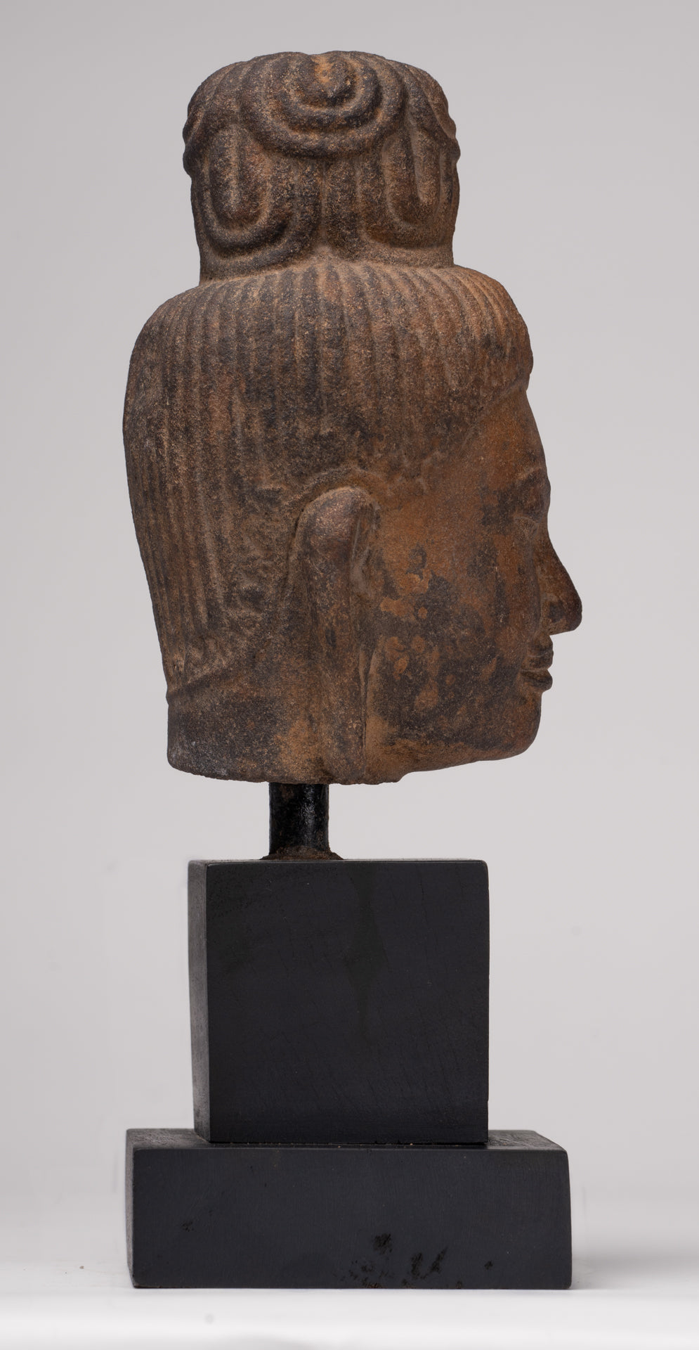 Vishnu Statue - Antique Prei Khmeng Style Stone Mounted Khmer Vishnu Head - 25cm / 10"