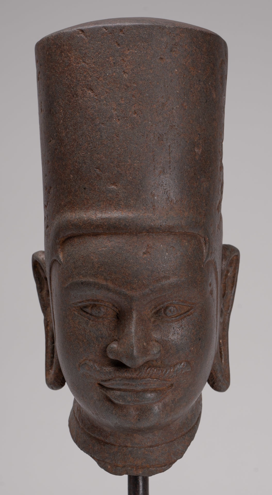 Vishnu Statue - Antique Phnom Da Style Stone Mounted Vishnu Head - 33cm/13"