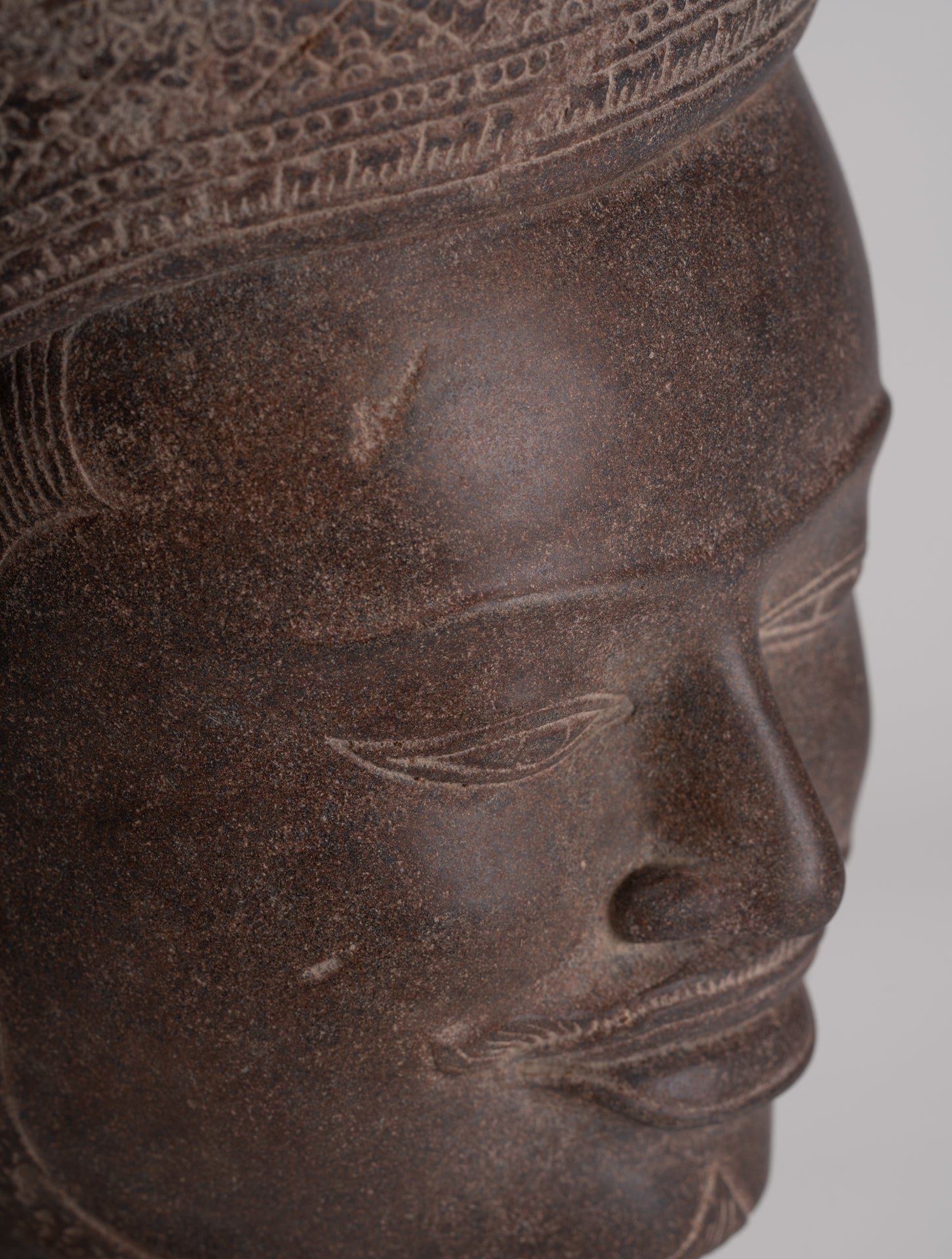 Vishnu Statue - Antique Banteay Srei Style Stone Mounted Khmer Vishnu Head - 51cm / 20"