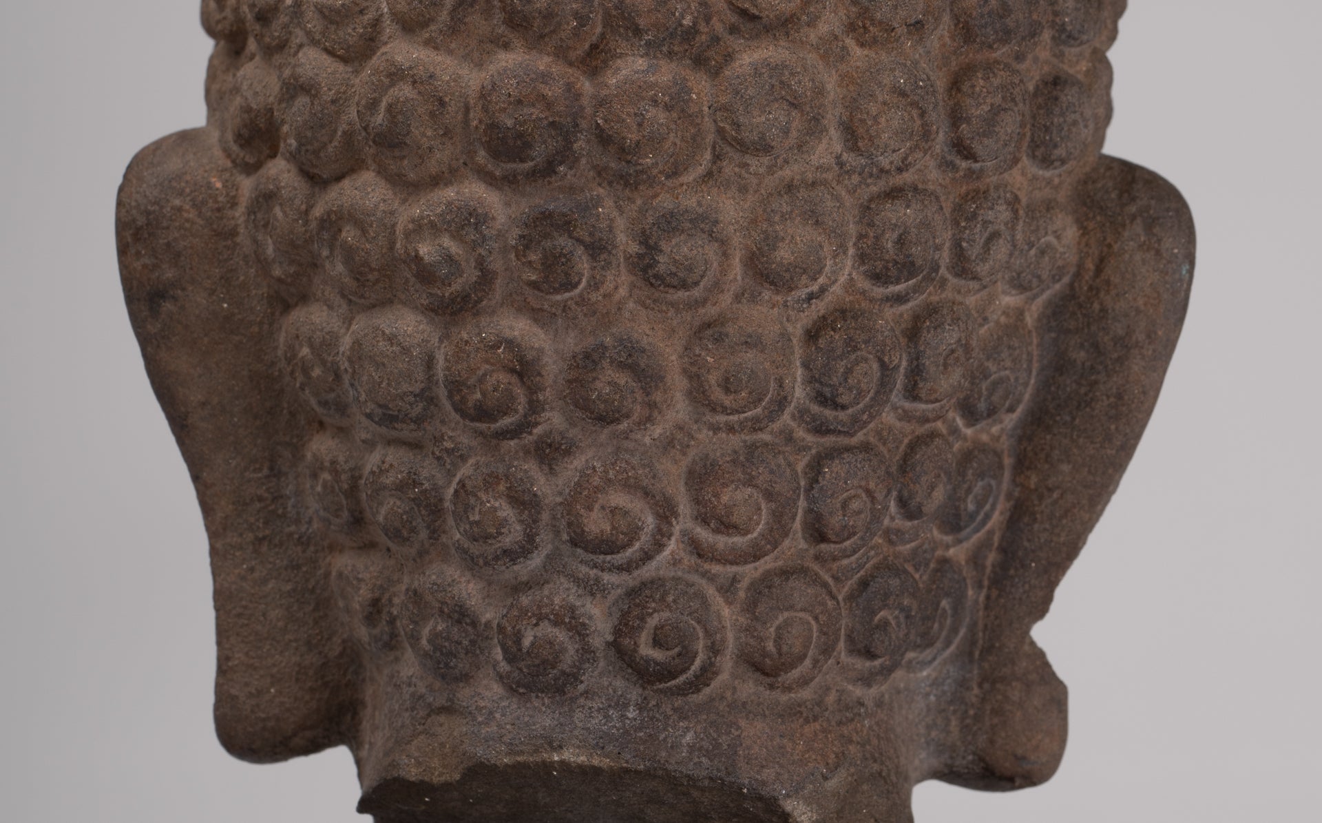 Buddha Statue - Antique Phnom Da Style Mounted Stone Khmer Buddha Head - 26cm/10" Tall