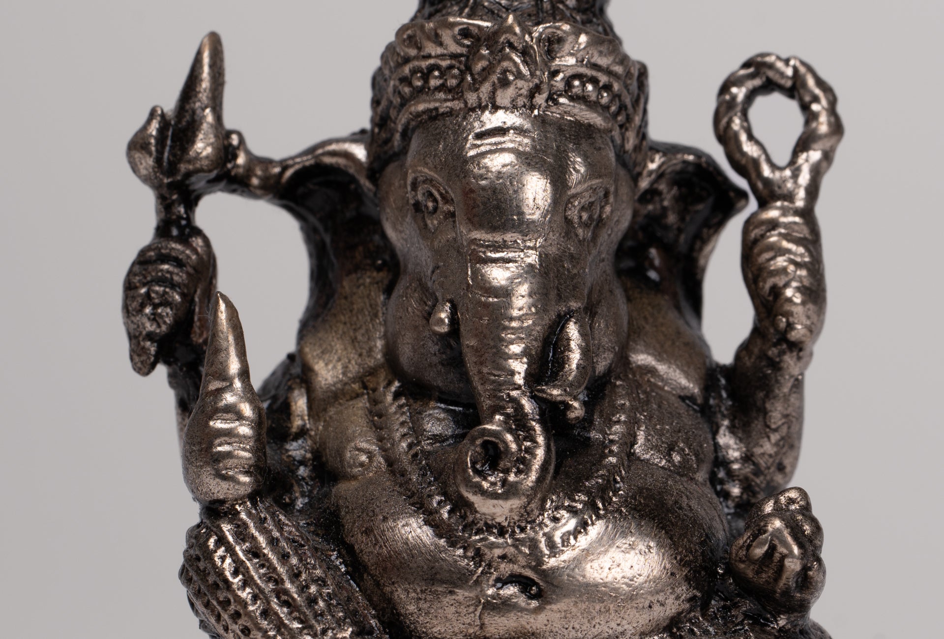 Ganesha Statue - Antique Thai Style Bronze Seated Silver Ganesha Statue - 8.5cm/3"