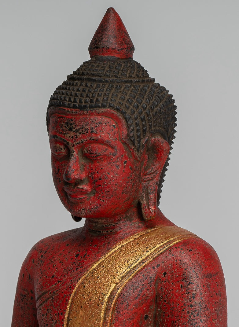 Buddha-Skulptur – sitzende Buddha-Statue aus Holz im antiken Khmer-Stil, Dhyana-Meditations-Mudra – 27 cm.