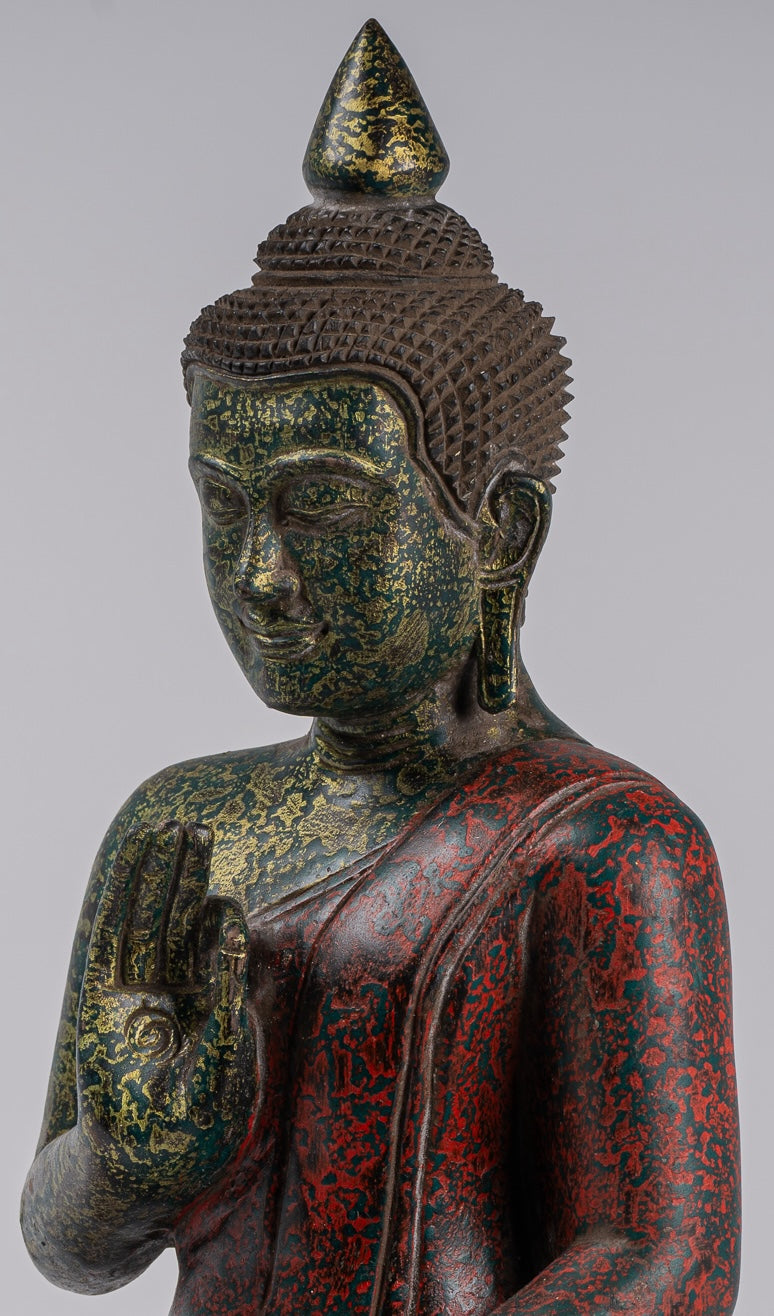 Buddha-Skulptur – Buddha – sitzender Buddha aus Holz im antiken Khmer-Stil, der Mudra lehrt – 39 cm