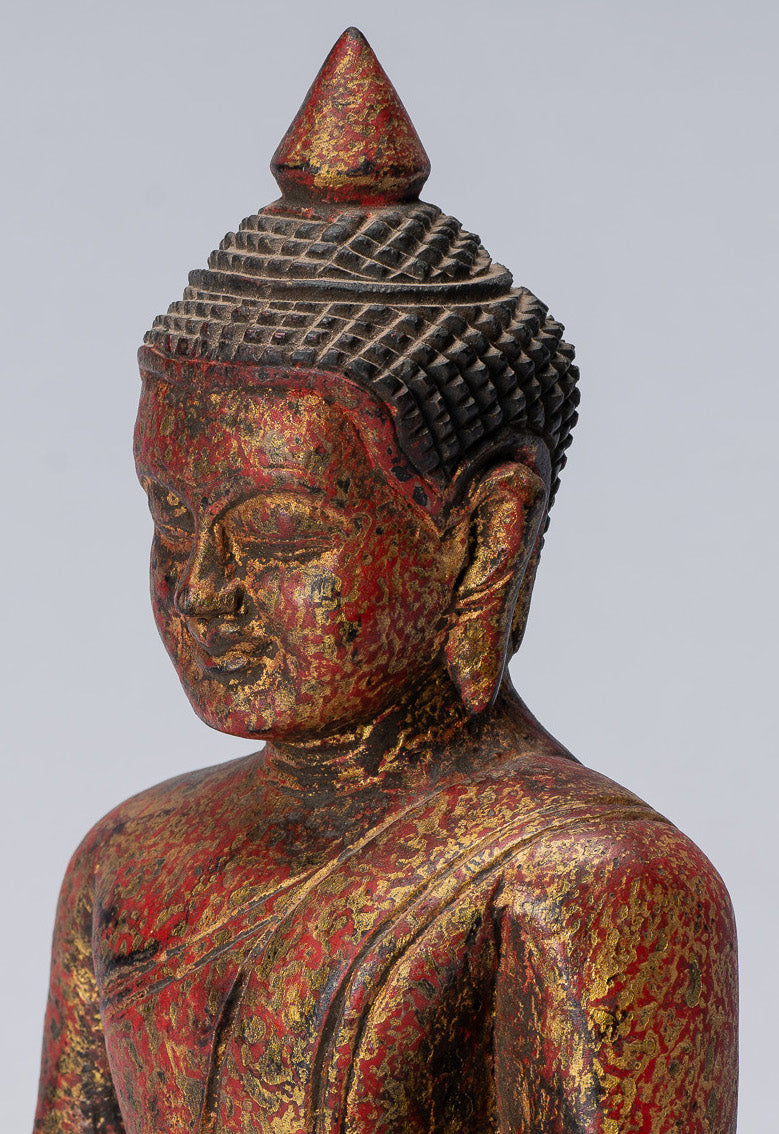 Statue de Bouddha - Statue de Bouddha des Lumières en bois assis de style khmer antique d'Asie du Sud-Est - 21 cm/8"