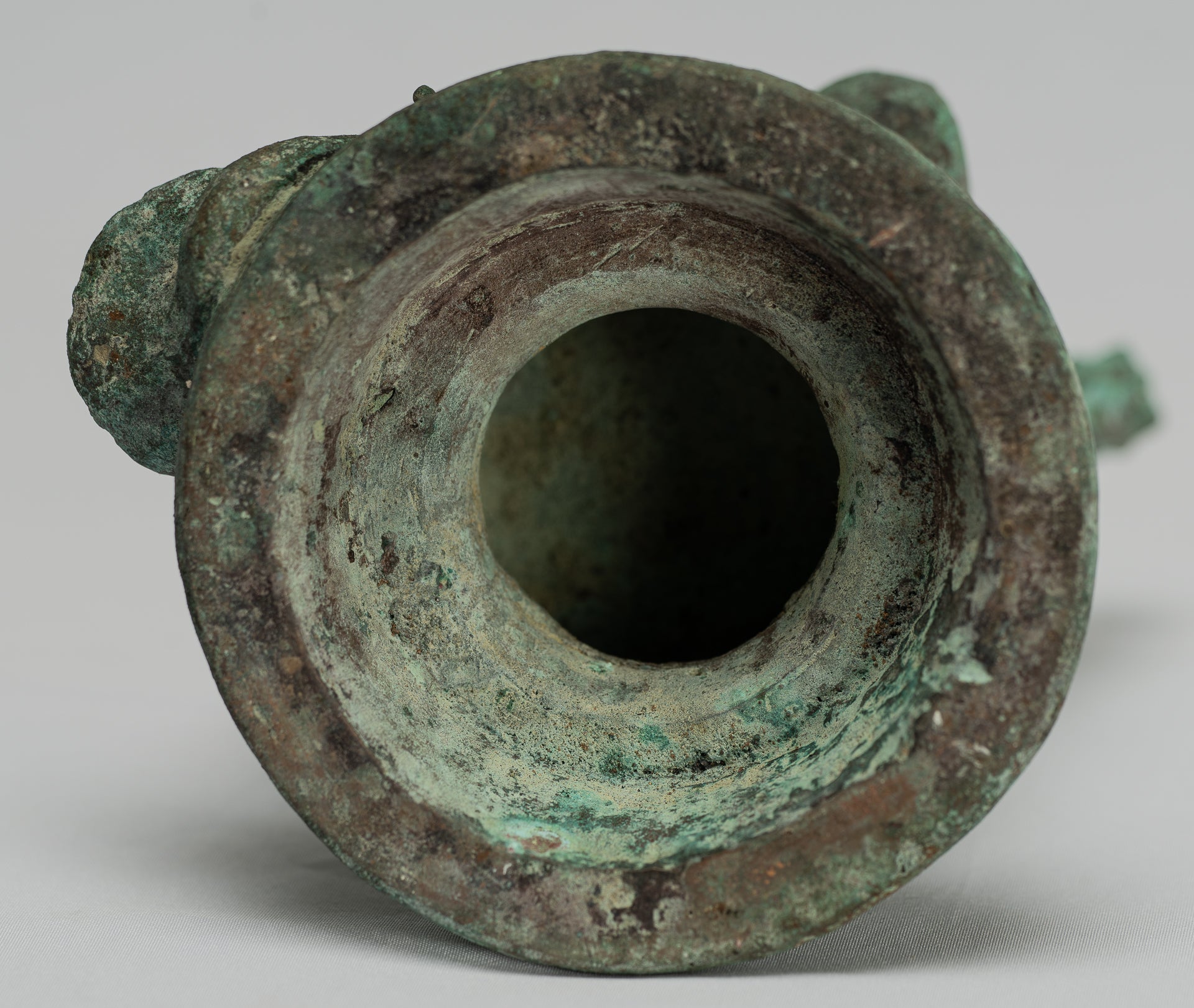 Estatua de Tara - Estatua de Bronce Devi Tara de bronce de bronce sentado de Majapahit antiguo - 20.5cm/8 "