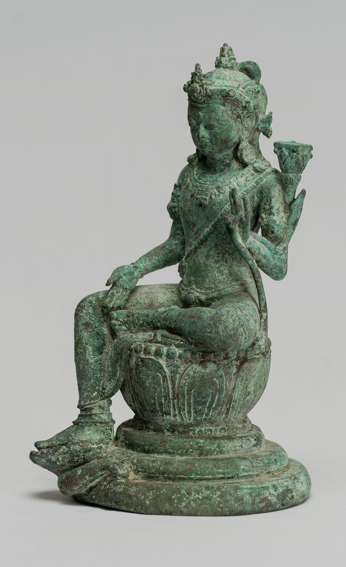 Estatua de Tara - Estatua de Bronce Devi Tara de bronce de bronce sentado de Majapahit antiguo - 20.5cm/8 "