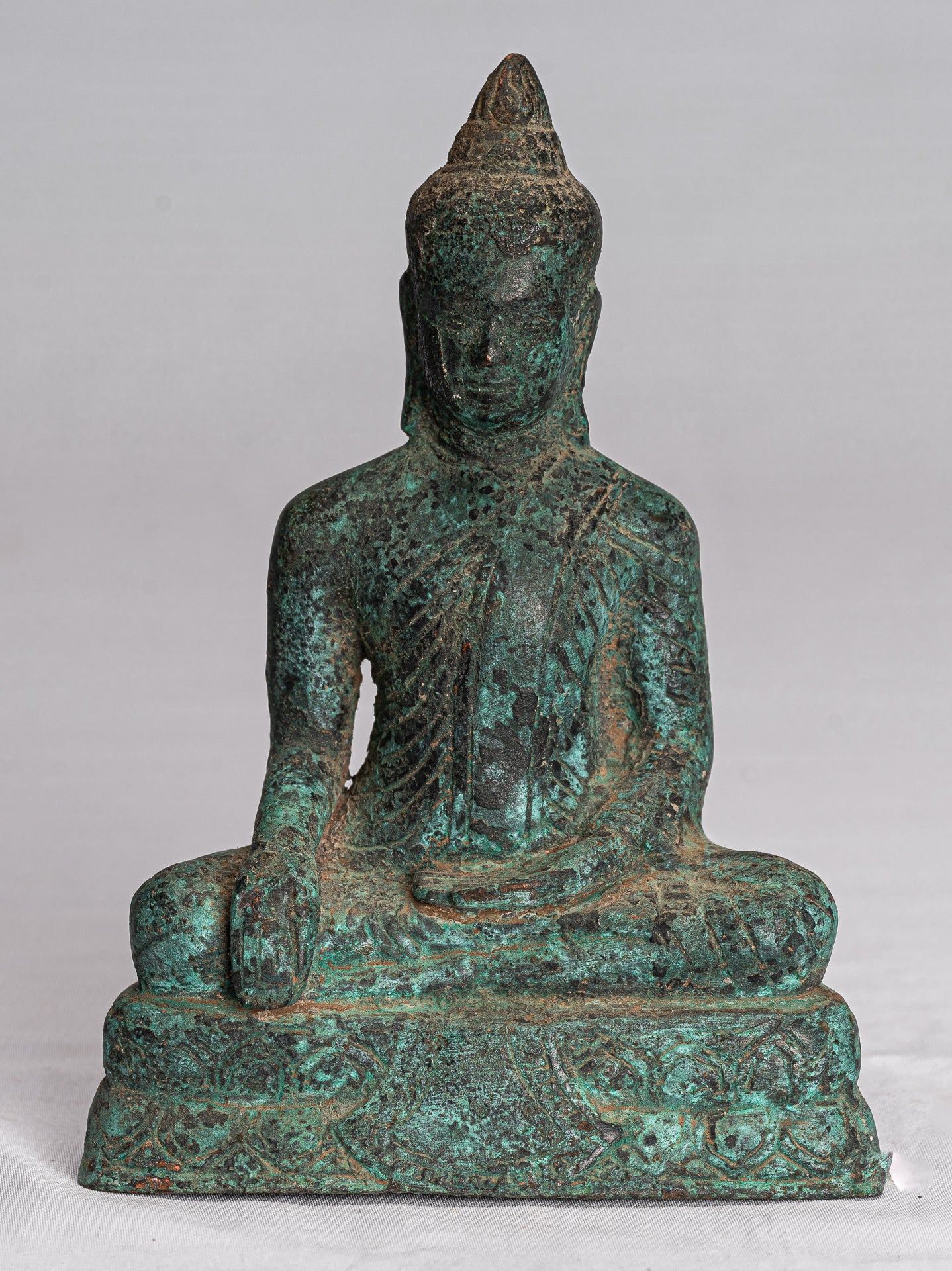 Estatua de Buda - Antique Khmer Bronce Sented Ilustratment Angkor Buda Estatua -16cm/6 "