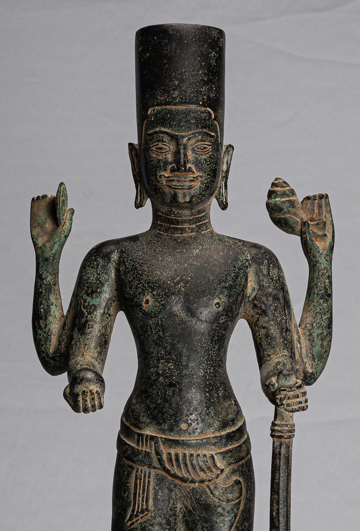 Estatua de Phnom Kulen Vishnu de estilo jemer de antigüedades - Protector y conservador - 58 cm/23 "