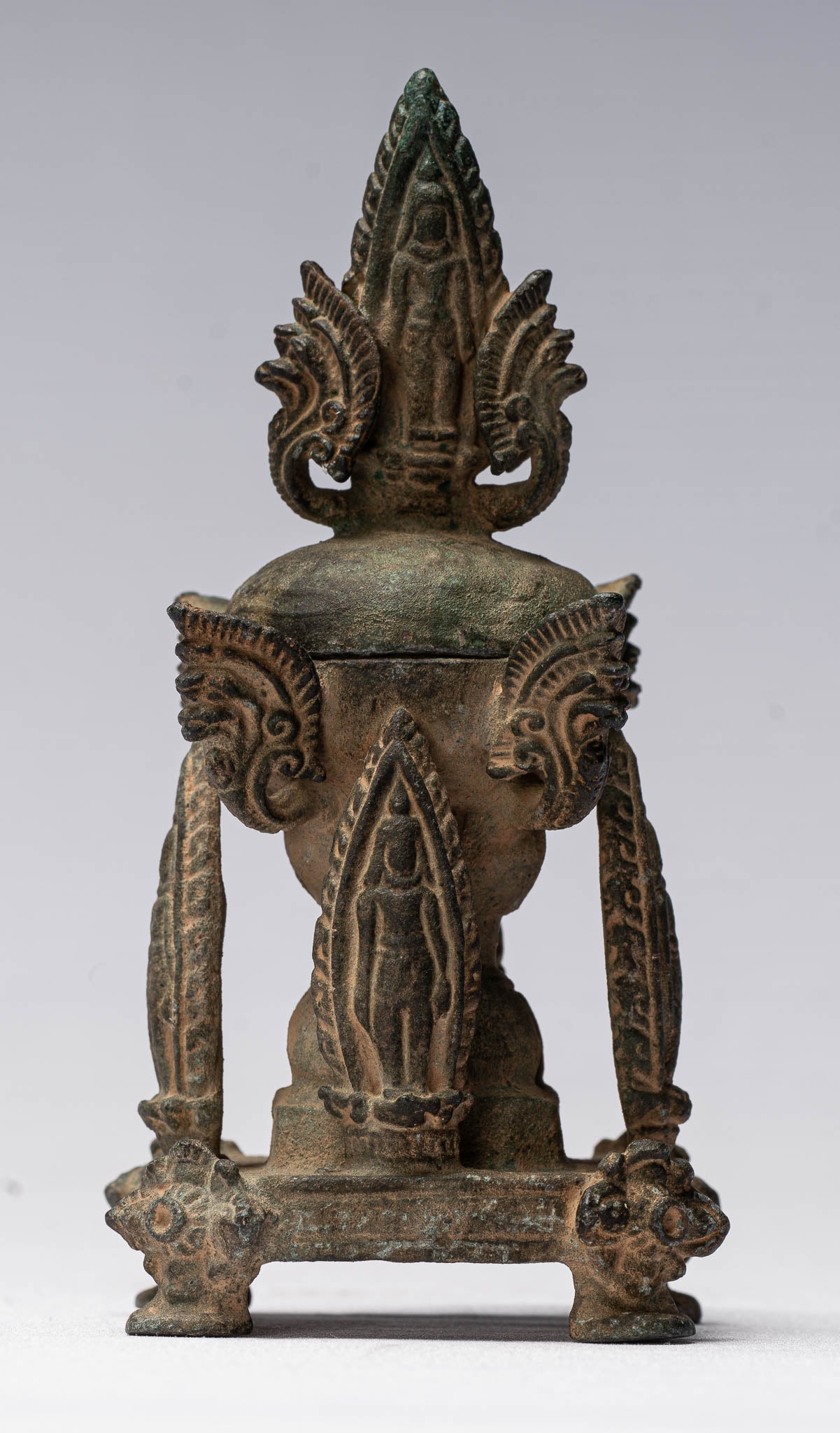 Estatua de Buda - Organización de bronce de estilo tailandés Buddha y Naga Stupa -14cm/6 "de alto