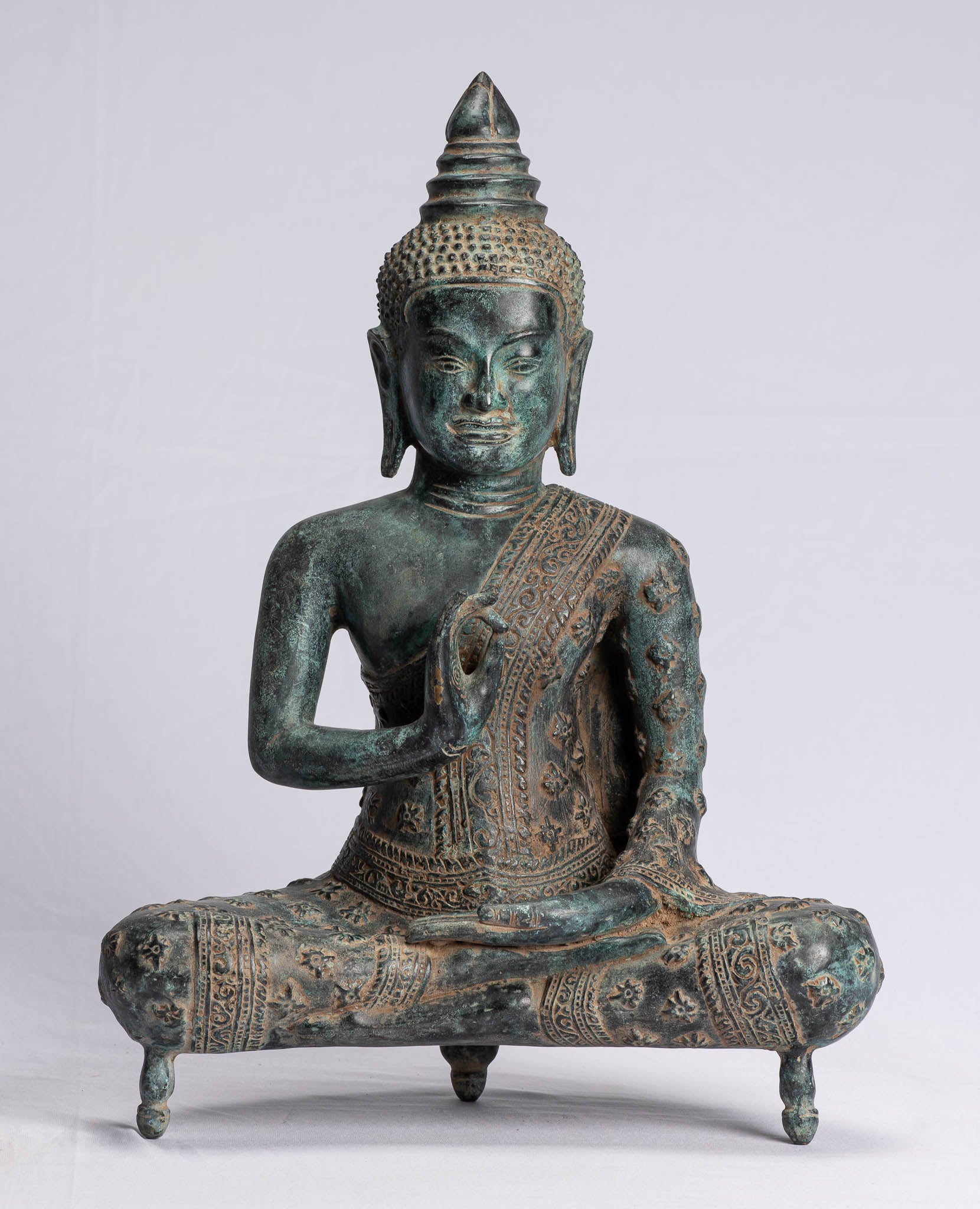 Buddha-Statue – Buddha – sitzender Bronze-Buddha-Statue im antiken Khmer-Stil, der Mudra lehrt – 45 cm