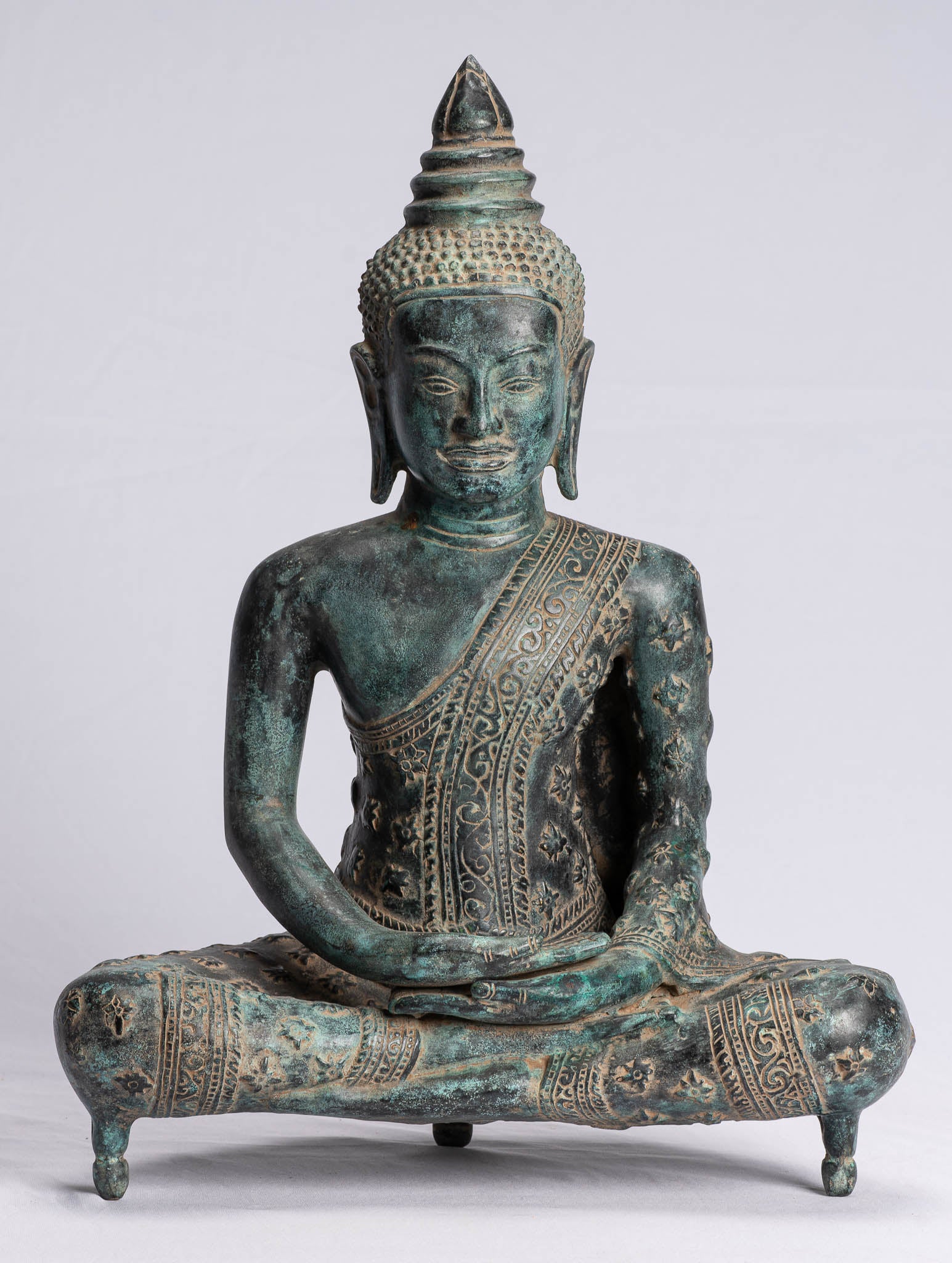 Buddha-Statue – Antiker Khmer-Stil, Bronze, sitzende Amitabha-Meditations-Buddha-Statue – 44 cm.