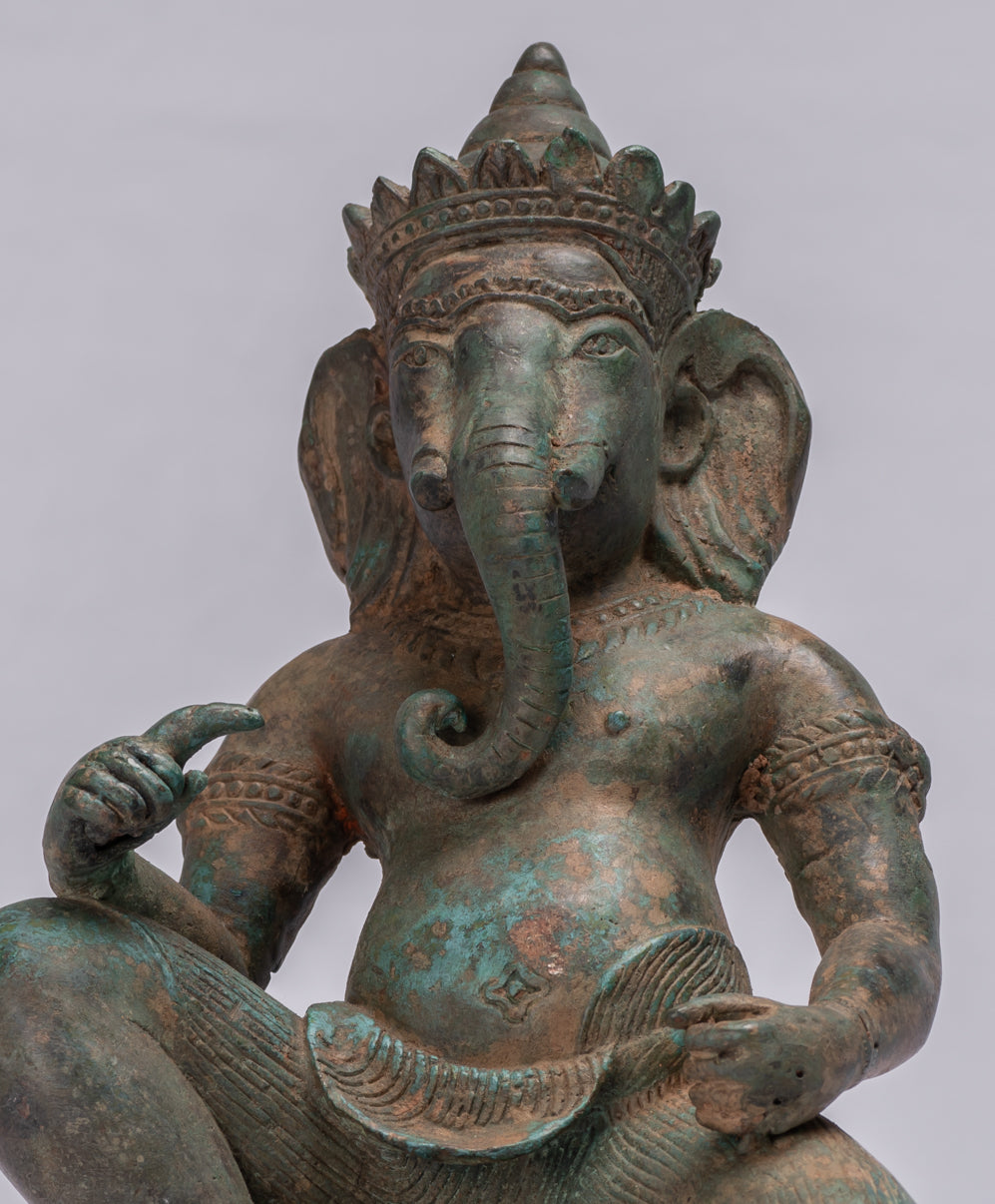 Statue de Ganesha – Statue de Ganesh agenouillée en bronze de style thaïlandais antique – 25 cm.