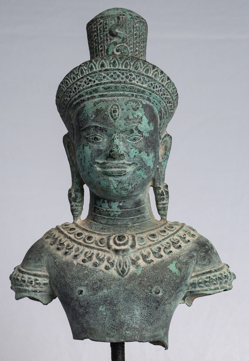 Statue de Shiva - Statue de torse de Shiva de style Khmer antique montée en bronze de style Koh Ker - 26 cm/10"