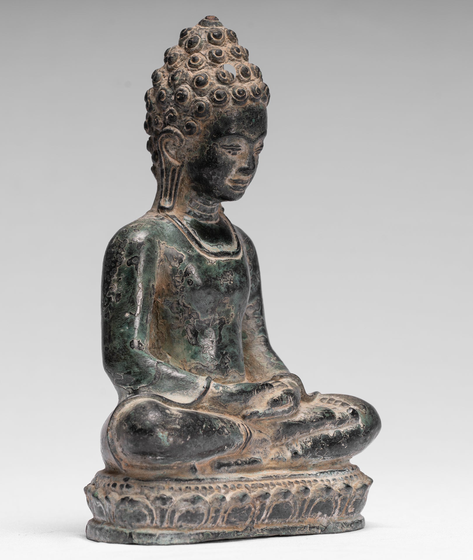 Buddha Statue - Antique Khmer Style Seated Bronze Phnom Da Meditation Buddha Statue - 20cm/8"