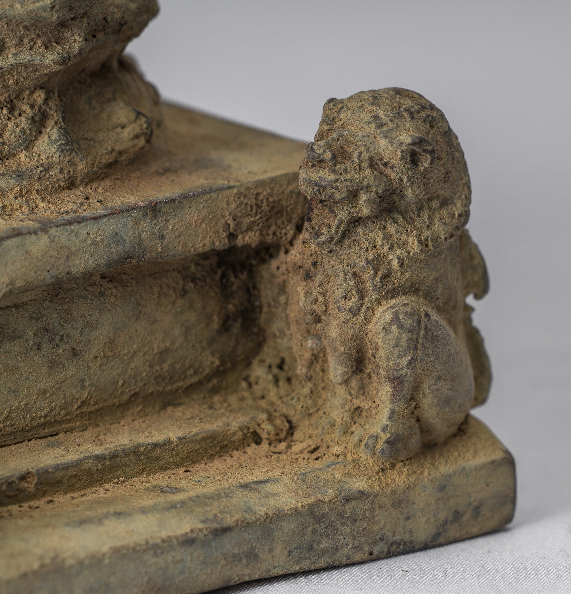 Estatua de Buda - Estilo indonesio antiguo de bronce sentado Javanese Buda - 18 cm/7 "