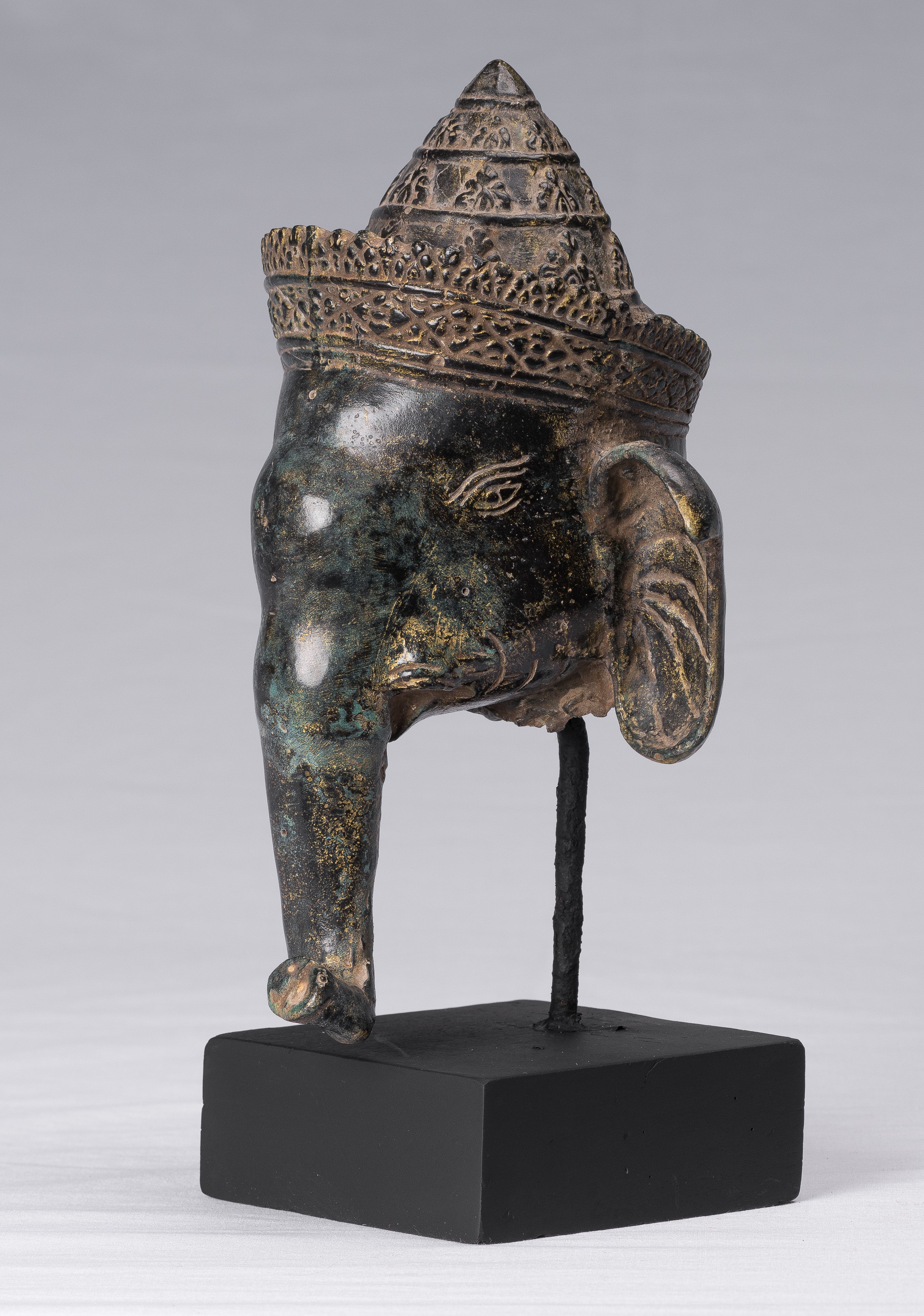 Éléphant – Statue d'éléphant de style Bayon en bronze monté de style khmer antique – 29 cm de haut