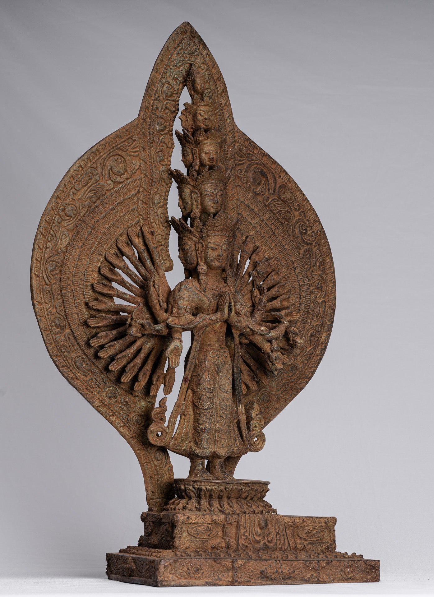 Bodhisattva Statue-Antike Indonesische Stil Javanese 1000 Arm Avaloketishvara Bodhisattva Statue-61cm/24 "