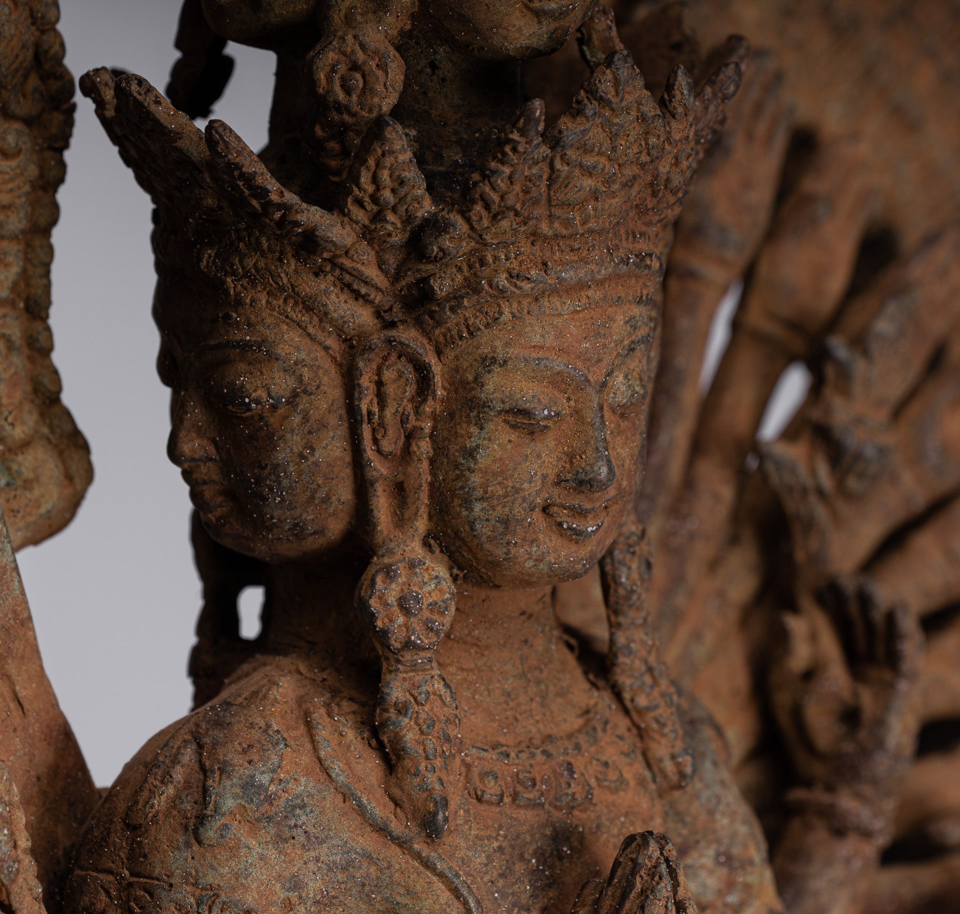 Bodhisattva Statue-Antike Indonesische Stil Javanese 1000 Arm Avaloketishvara Bodhisattva Statue-61cm/24 "