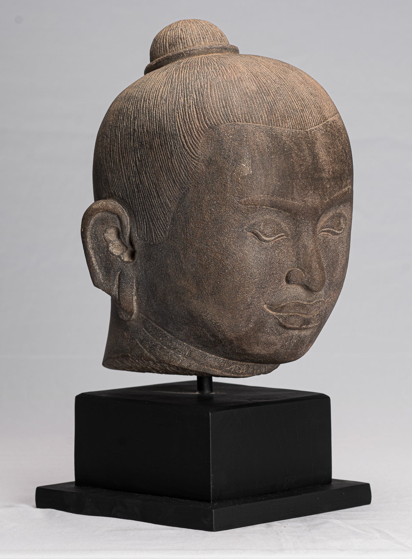 Estatua de Jayavarman - Estatua de cabeza de Jayavarman VII de estilo Jayavarman VII - 38 cm/15 "