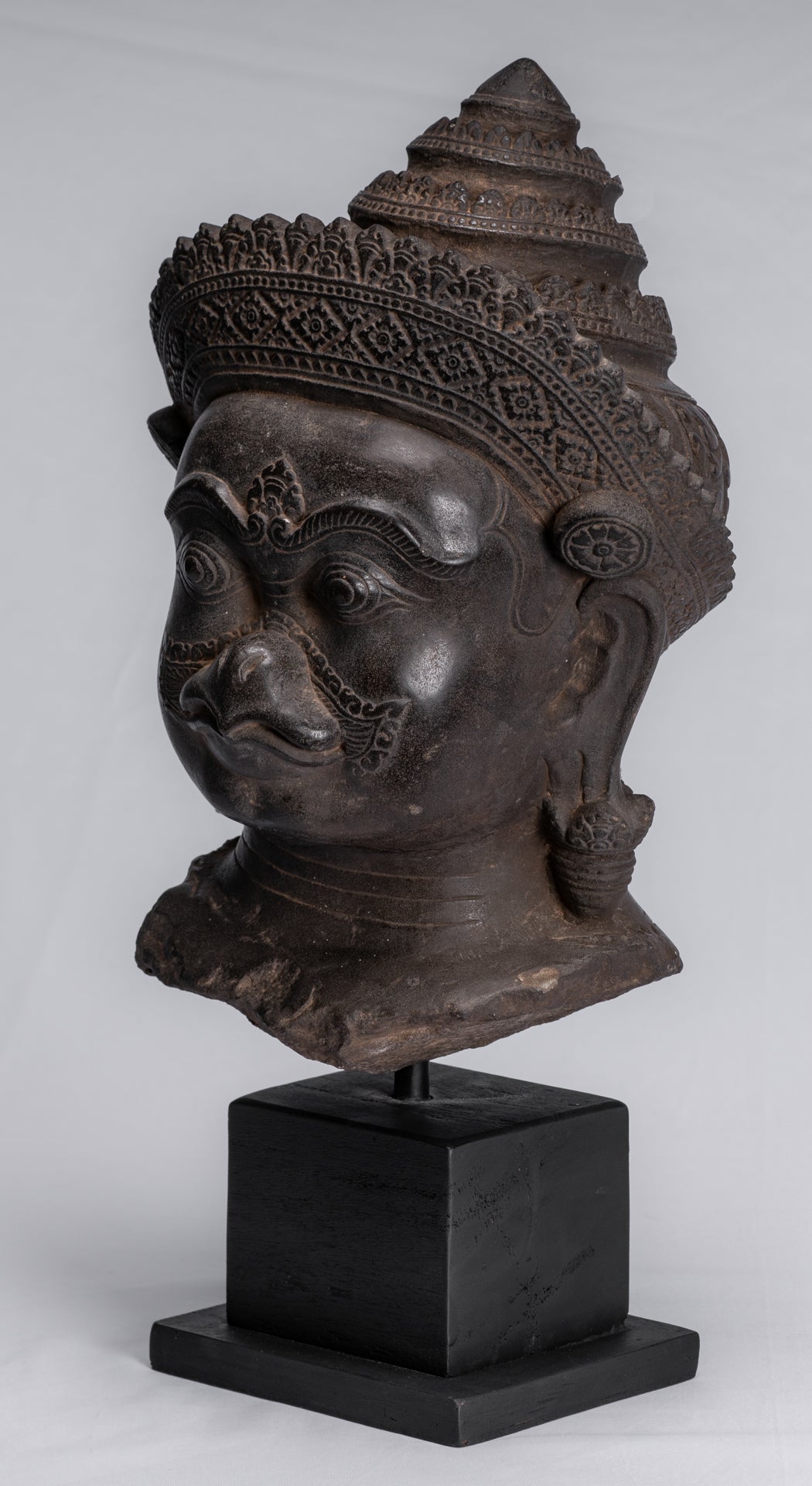 Garuda Statue - Antique Banteay Srei Style Stone Khmer Garuda Vishnu Statue - 46cm/18"