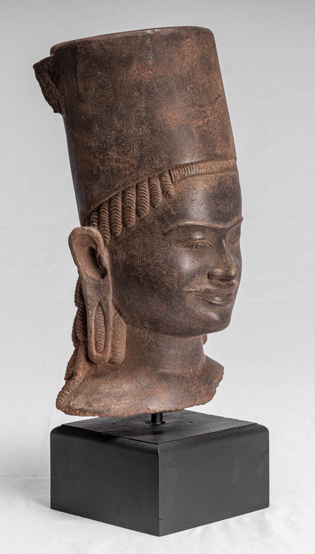 Antiguo Phnom da Style Khmer Vishnu Head - Protector & Preserver - 43cm/33 "