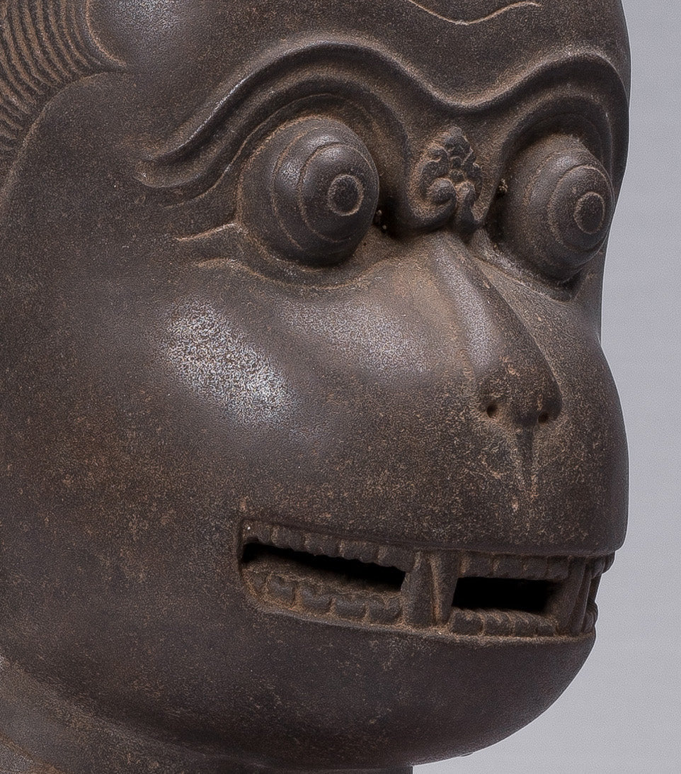 Antique JMER Style Stone Banteay Srei Hindu Dios Hanuman Estatua - 55 cm/22 "de alto