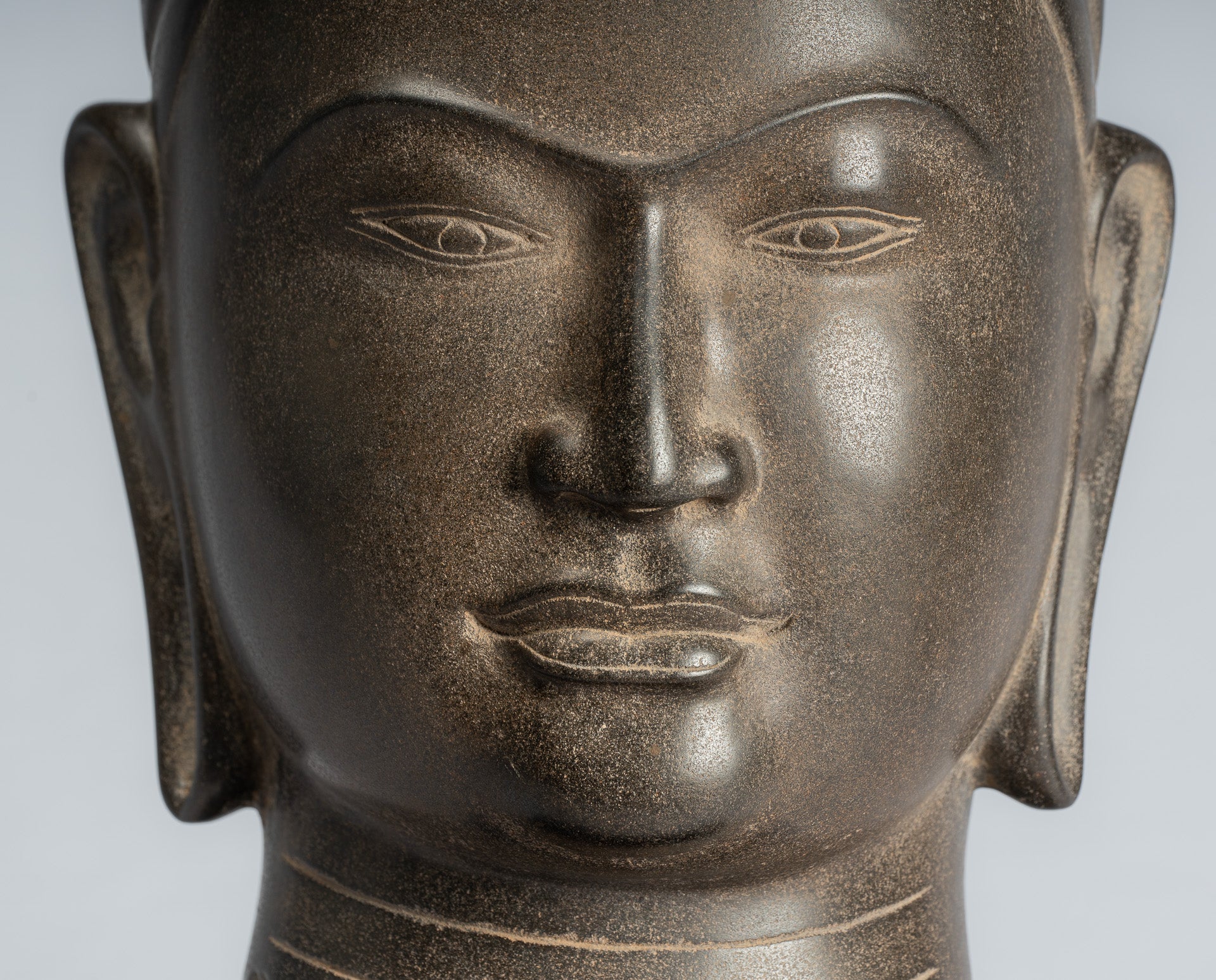 Antique Phnom Da Style Khmer Vishnu Head - Protettore e Conserver - 54Cm/22 "