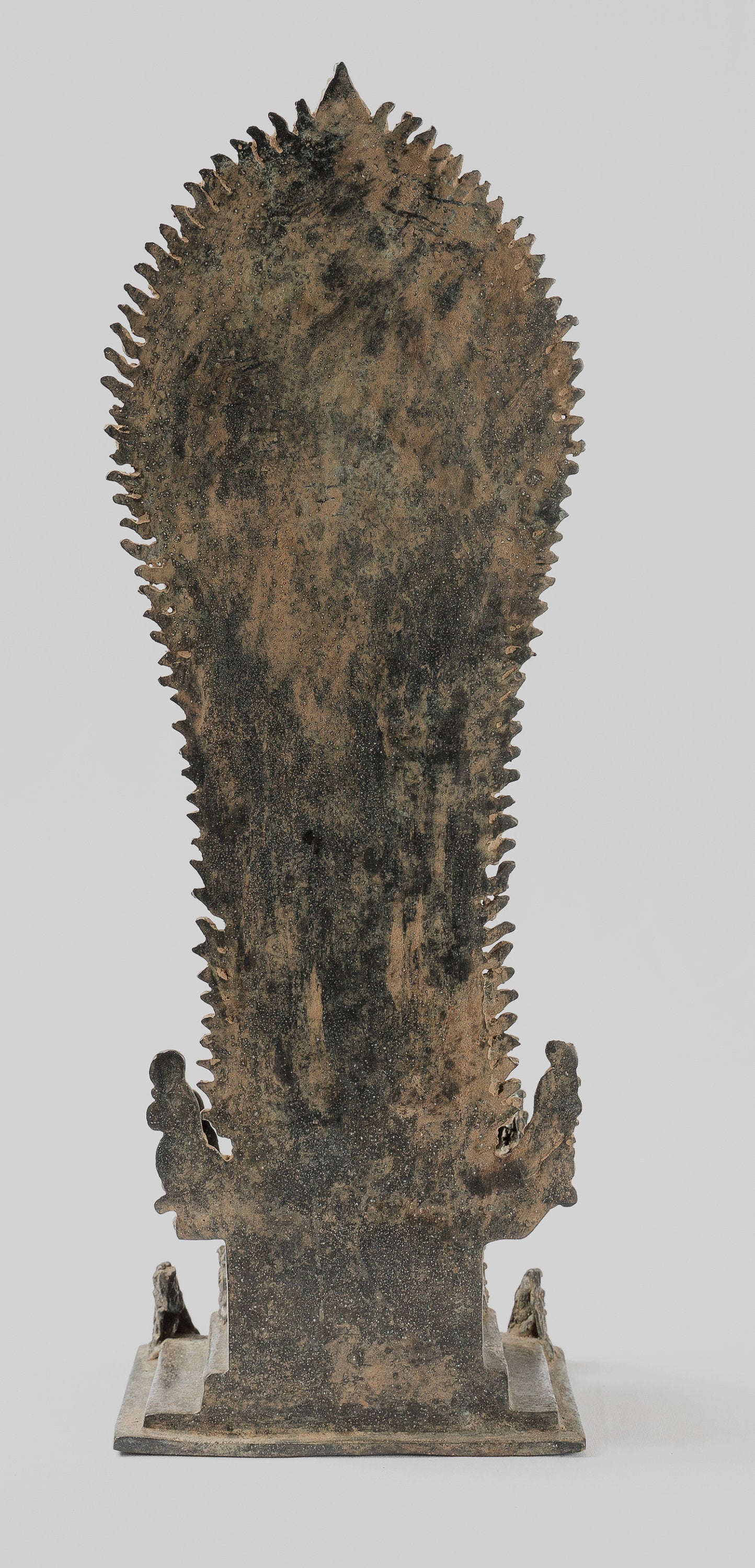 Estatua de Bronce Vishnu de estilo indonesio antiguo - Protector y Preservador - 37 cm/15 "