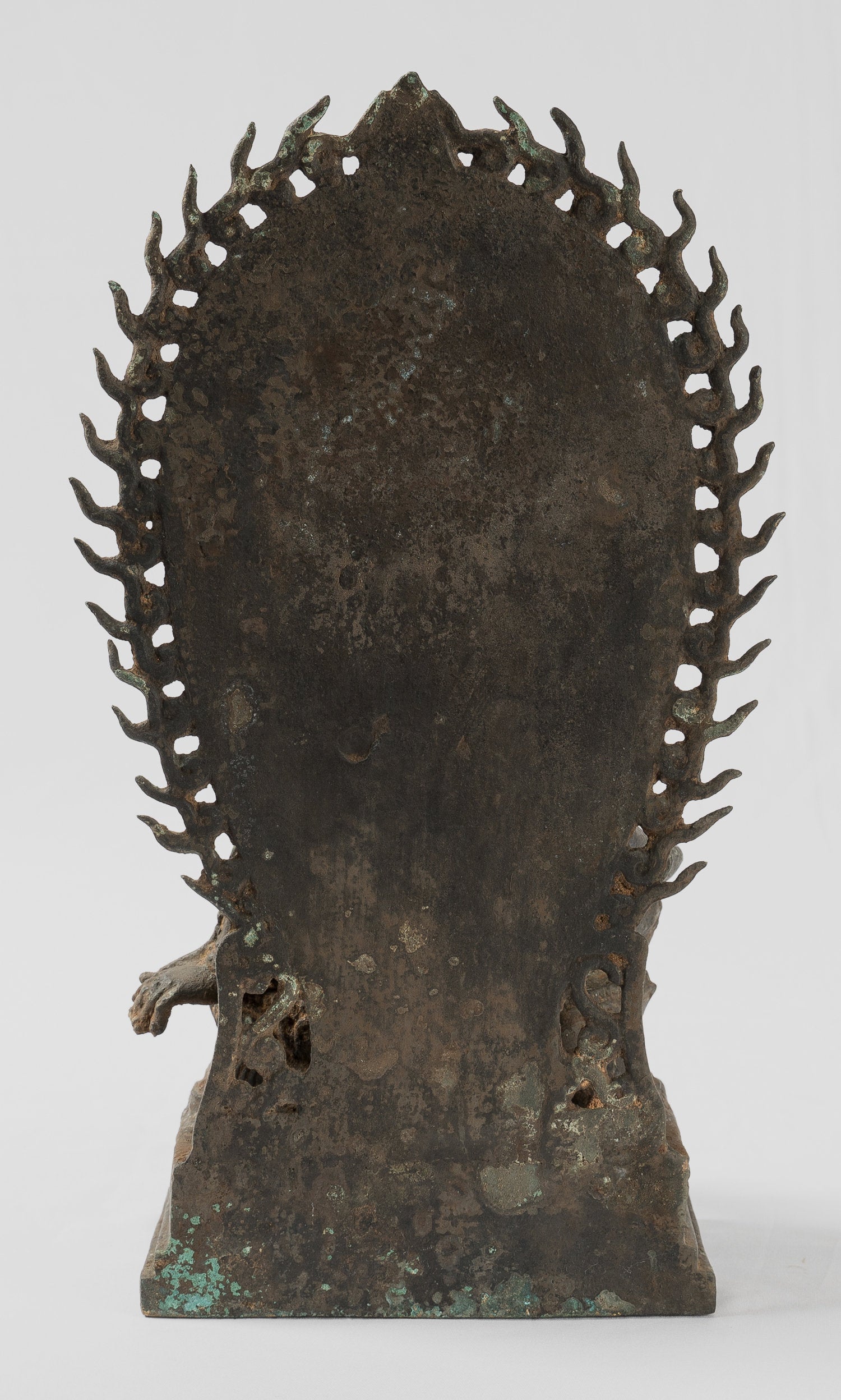 Estatua de Tara - Estatua de Bronce Devi Tara de bronce sentado de Majapahit antiguo de Java - 32 cm/13 "