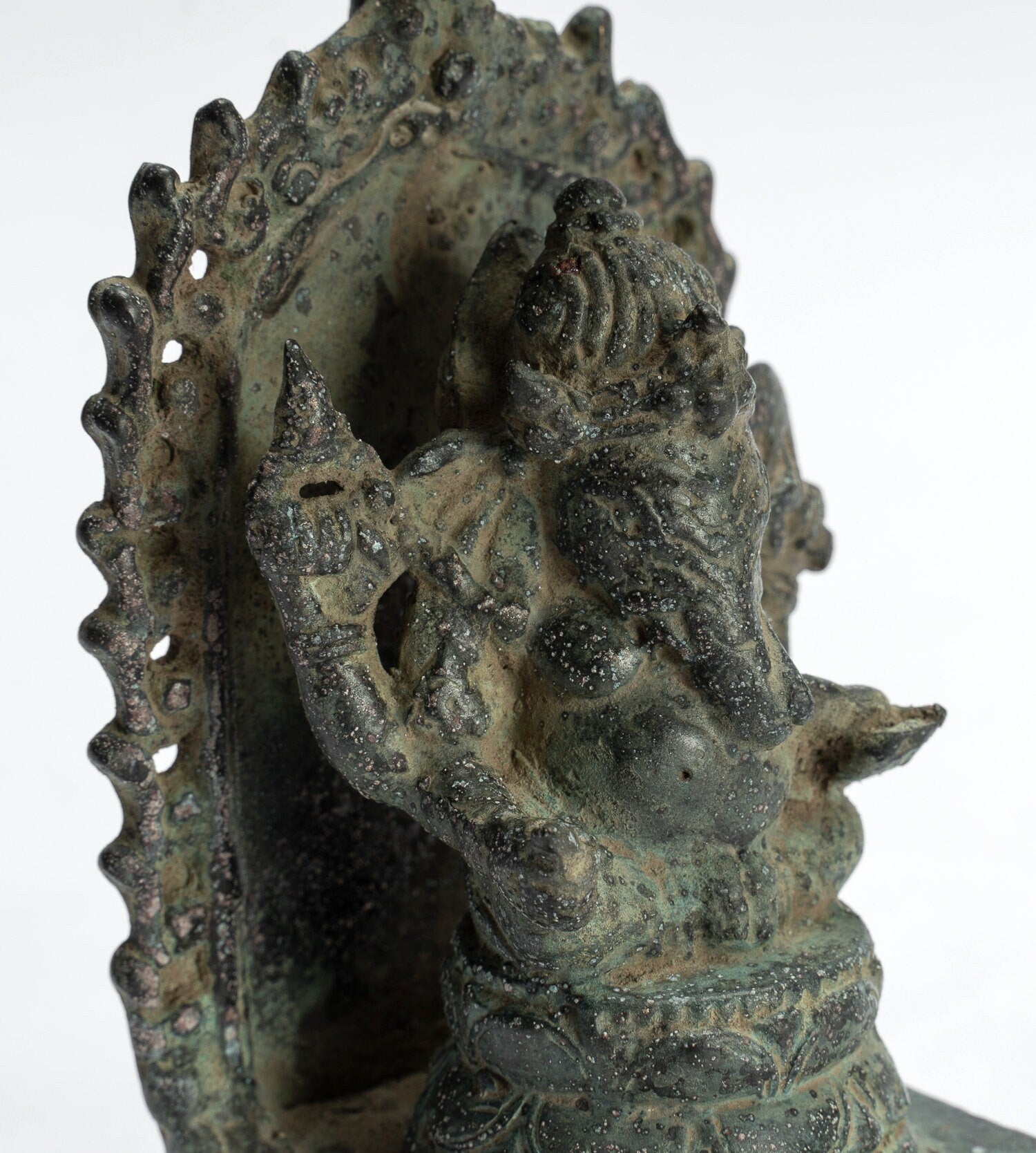 Estatua de Ganesha - Estatua de Ganesha indonesia de bronce de estilo javanés antiguo - 14 cm/6 "