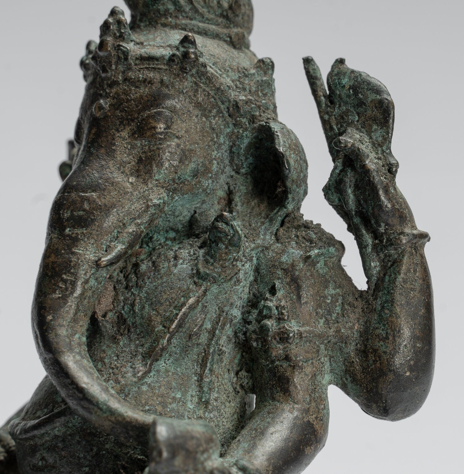 Statue de Ganesha – Statue antique de style javanais en bronze assis Majapahit Ganesha – 24 cm/25,4 cm