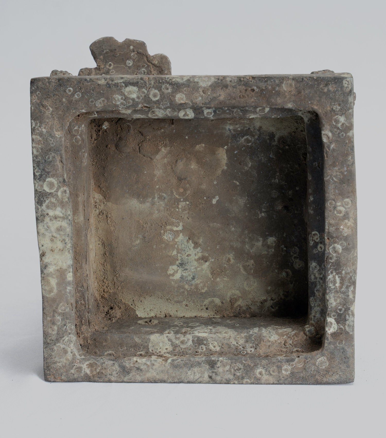 Buddha-Statue – sitzender javanischer Prediger-Buddha aus Bronze im antiken indonesischen Stil – 29 cm