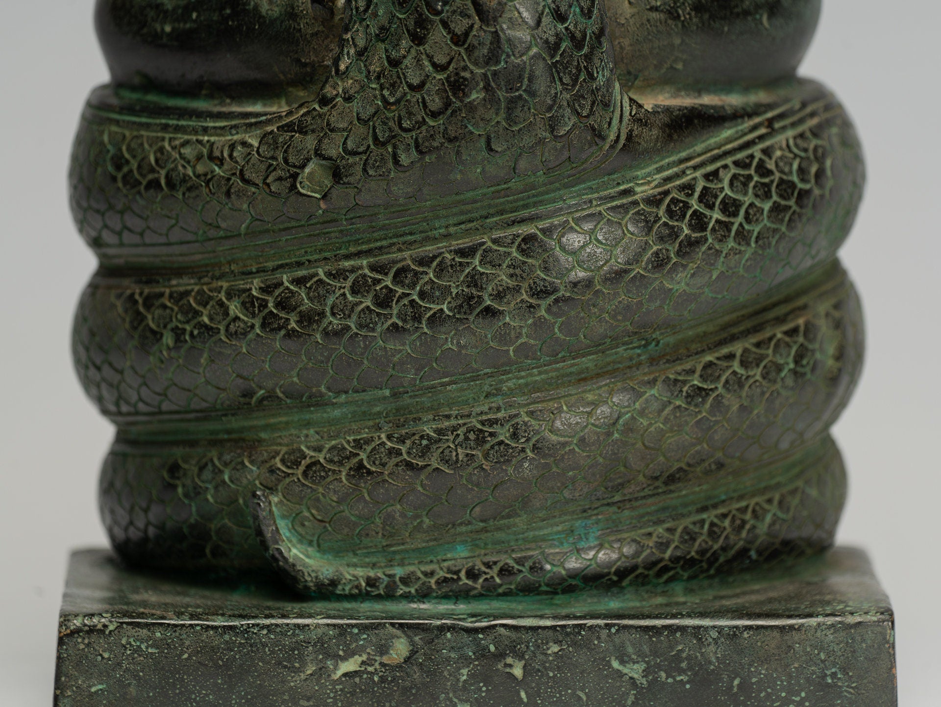 Statua Buddha - Antique Bayon in stile bayon khmer seduto in bronzo naga meditazione Buddha - 44 cm/18 "