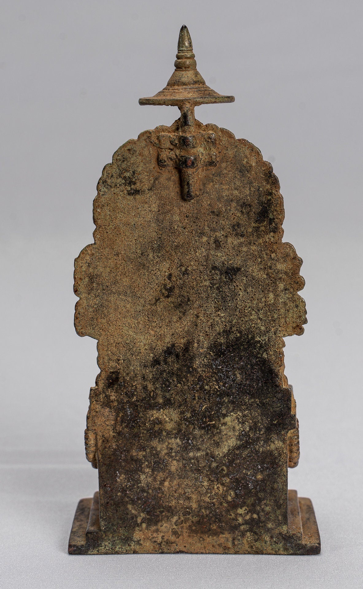 Estatua de Buda - Antiguo estilo indonesio de bronce sentado Javanese Ilustración Buda - 16 cm/6 "