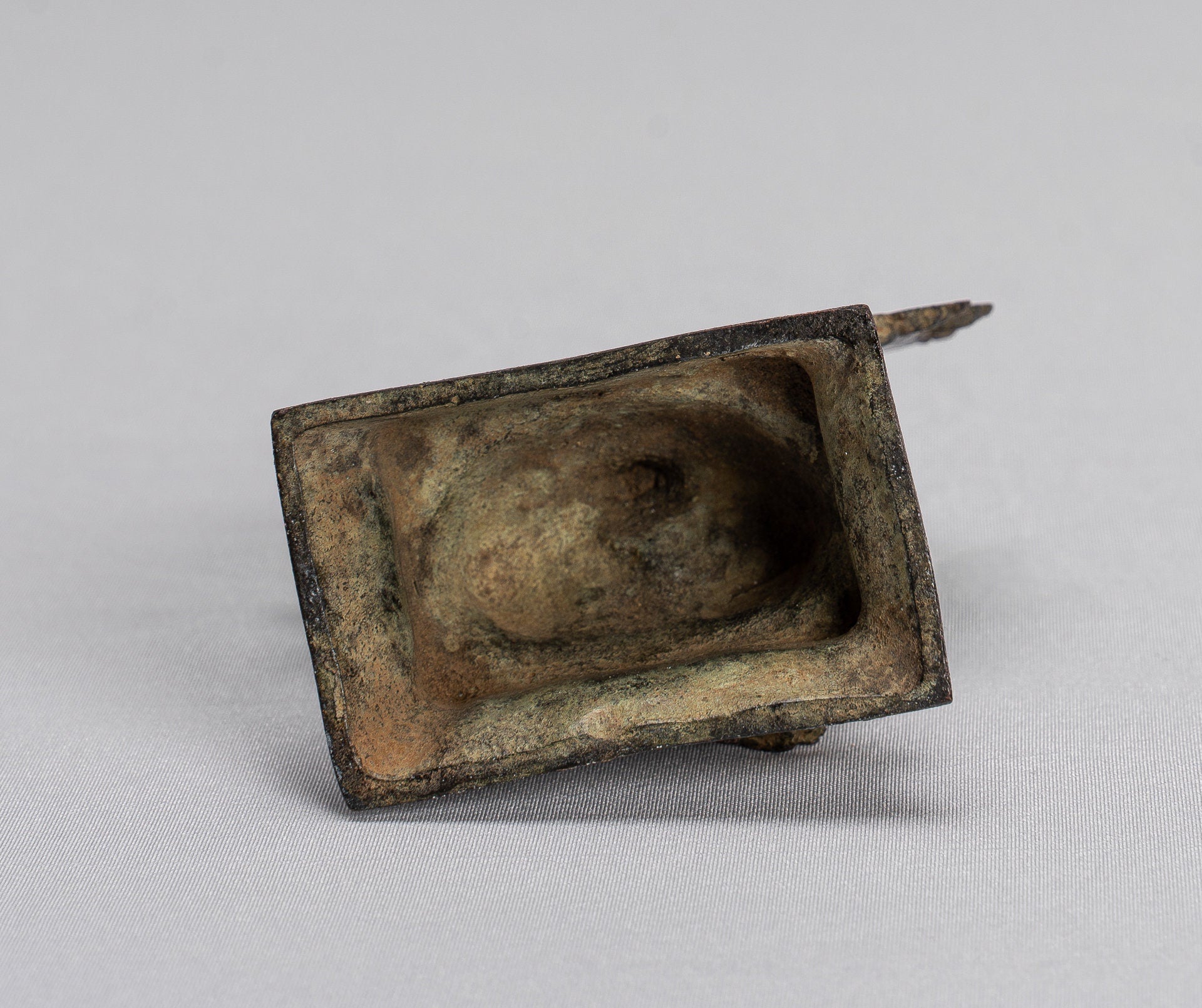 Estatua de Tara - Estatua de bronce de bronce de bronce de bronce de bronce sentado de majapahit antiguo - 10.5cm/4 "