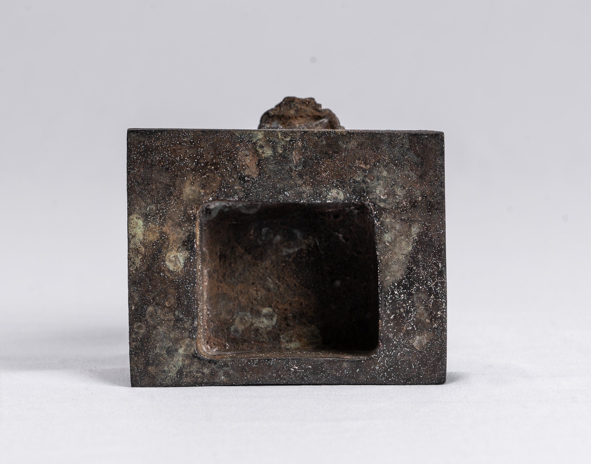 Estatua de Buda - Antiguo estilo indonesio de bronce sentado Javanese Buddha - 17.5cm/7 "