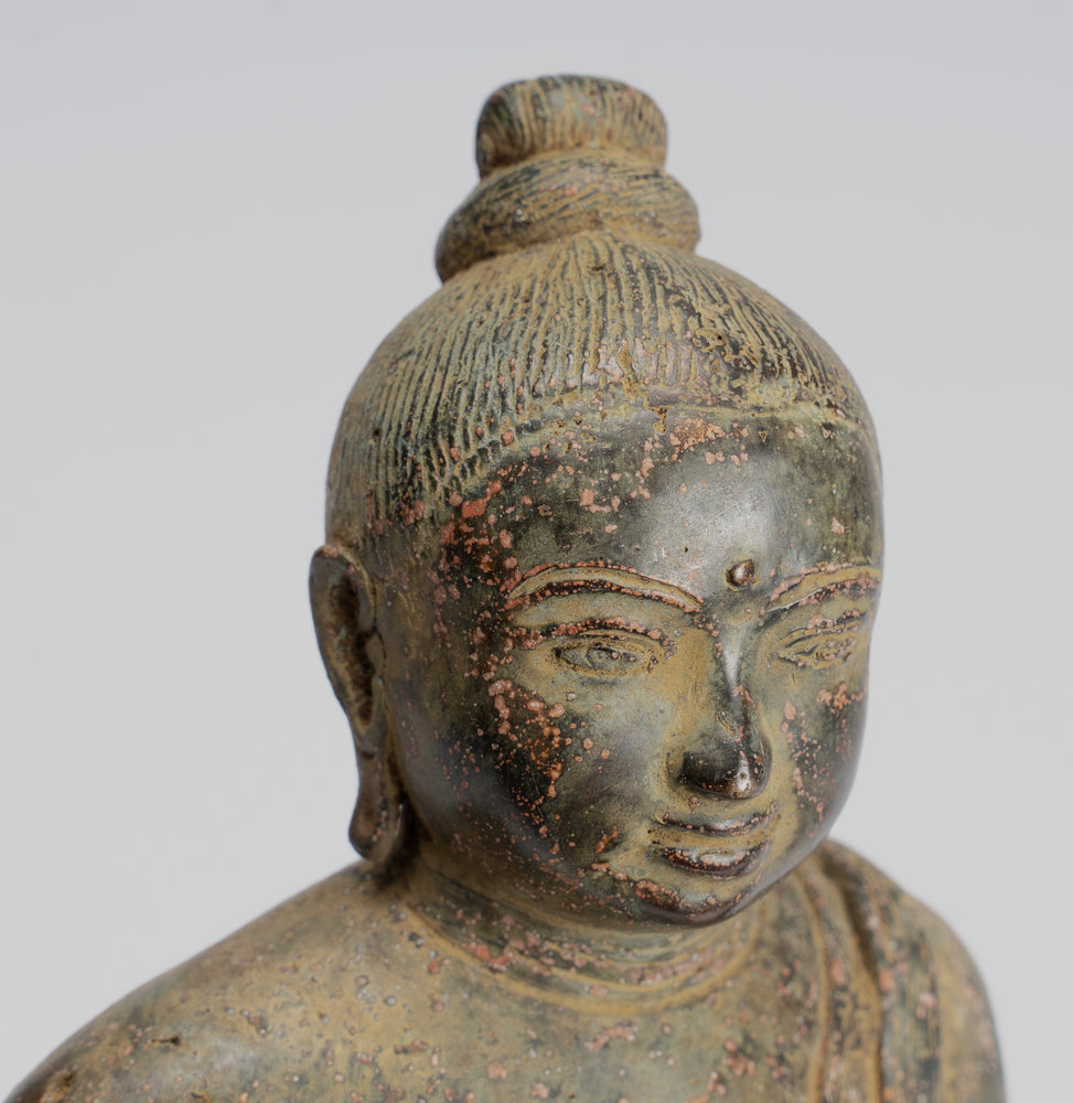 Buddha-Statue – antiker indonesischer Stil, stehender javanischer Gautama-Buddha aus Bronze – 26 cm.
