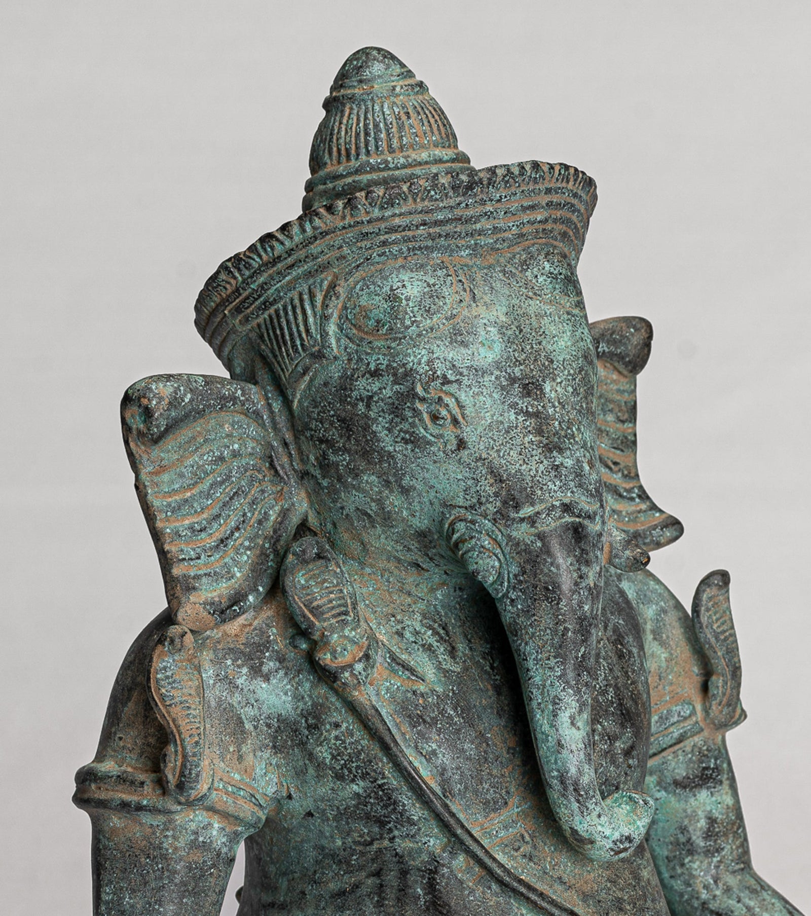 Statua di Ganesha - Statua Bayon Ganesh in bronzo seduto in stile Khmer antico - 24 cm/10"