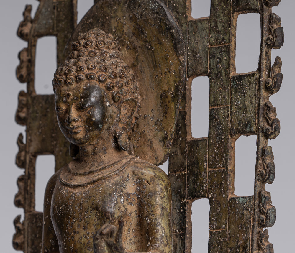 Buddha-Statue – Antike stehende Java-Buddha-Statue aus Bronze im indonesischen Stil – 39 cm/16 Zoll
