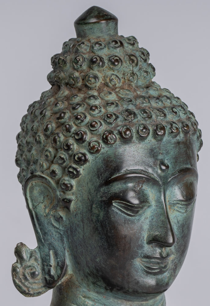 Statue de Bouddha – Statue de Bouddha javanais en bronze de style indonésien antique – 20 cm.