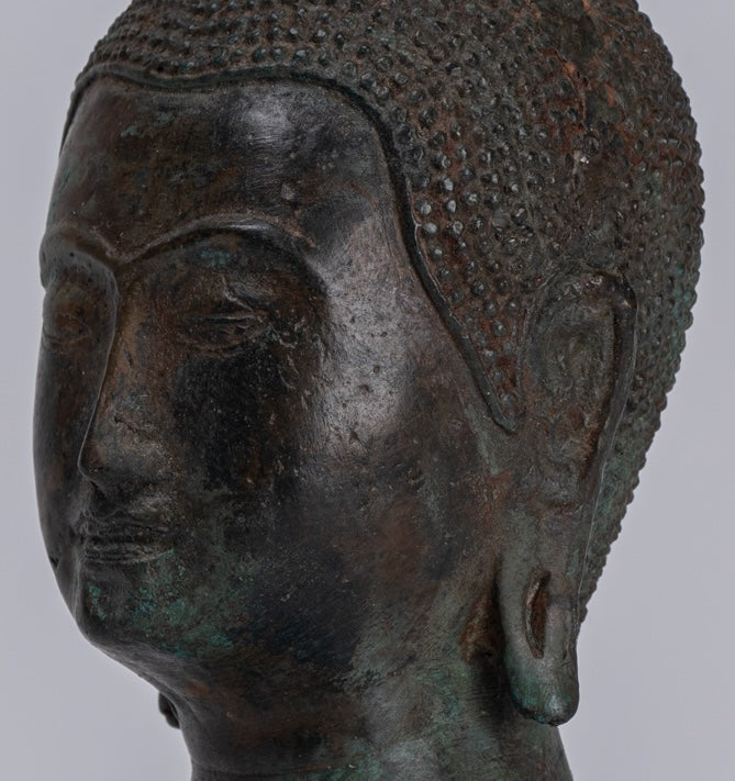 Cabeza de Buda - Cabeza de Buda de Bronce Montada en Sukhothai de Estilo Tailandés Antiguo - 22cm/9"