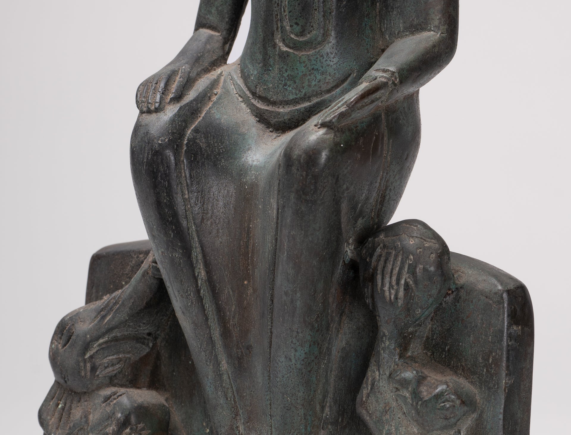 The Wednesday Evening Buddha: Phra Lae Lei and the Gifts from the