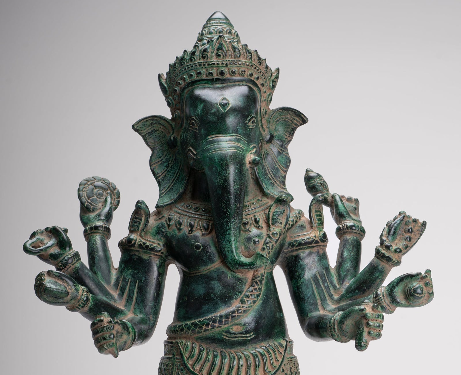Statue de Ganesha - Statue de Ganesha d'Angkor Wat en bronze de style khmer antique sur Yoni - 55 cm/22"