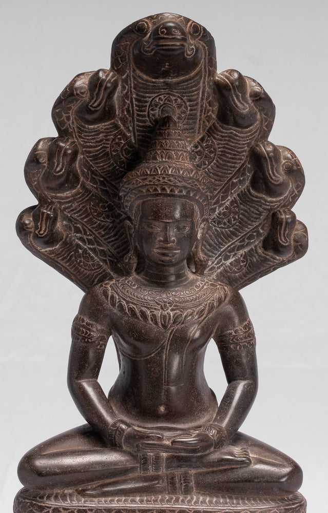 Statua di Buddha - Buddha da meditazione Naga seduto in pietra Khmer in stile Bayon antico - 39 cm/16"