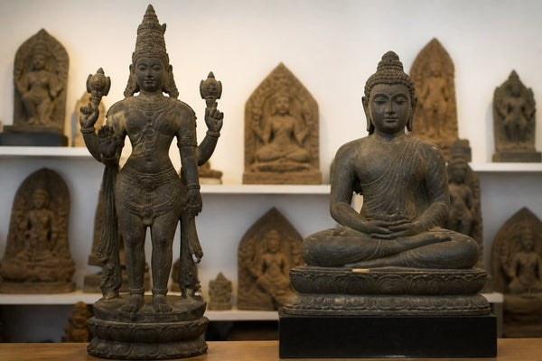 Tell If a Statue Is Hindu or Buddhist: A Visual Guide