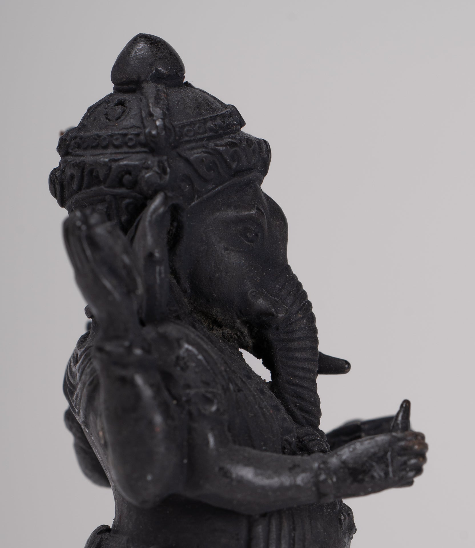 Ganesha Statue - Antique Thai Style Standing Black 4-Arm Ganesha Statue - 11.5cm/5"