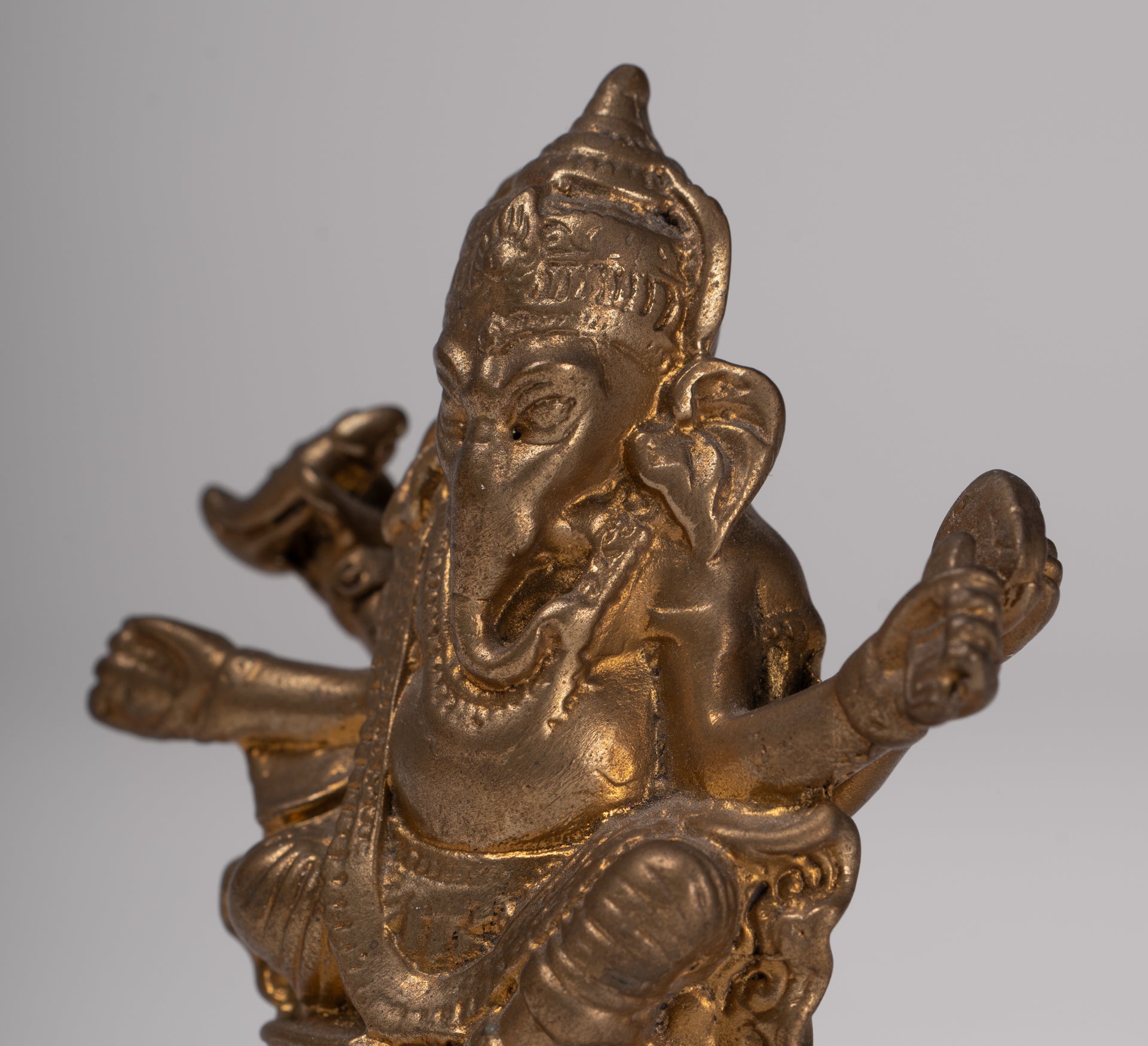 Ganesha Statue - Antique Thai Style Bronze Seated Gold Ganesha Statue - 8cm/3"