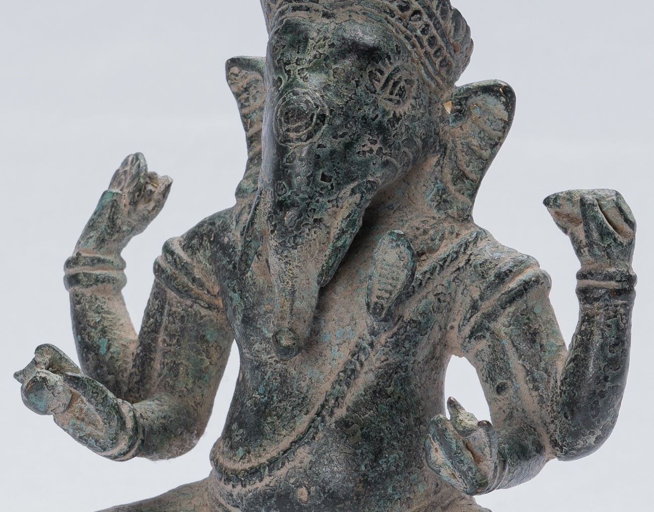 Ganesha Statue - Antique Khmer Style Seated Bronze Bayon Ganesh Statue - 18cm/7"